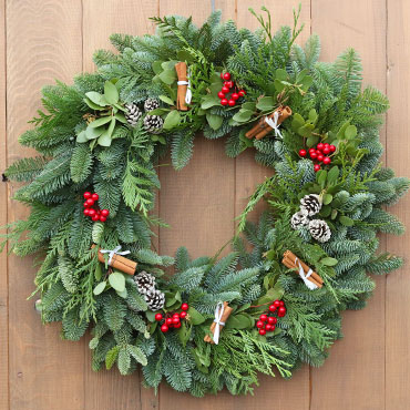 holidayWreath_cinnamonStick_5L9A7601