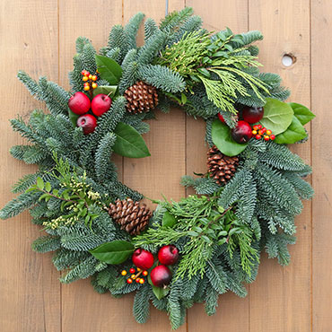 holidayWreath_royalFruit_5L9A7549